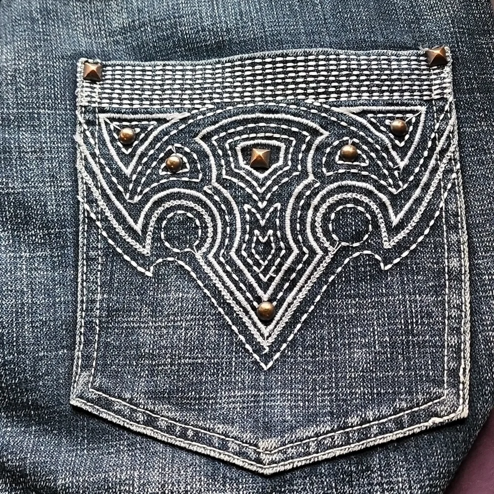 Basic Code Jeans - Picture 2 of 9